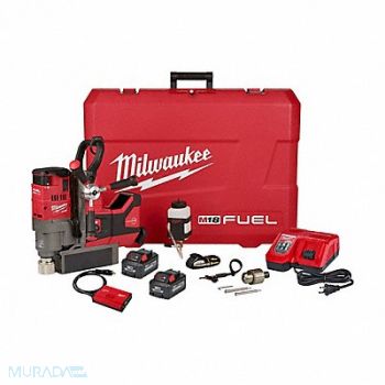MILWAUKEE Lineman Magnetic Drill Kit 690 RPM, 48UT17