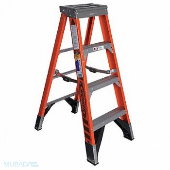 WERNER Stepladder Fiberglass 4 ft H 375 lb Cap, 4XN71