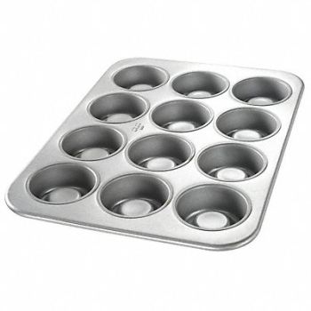 CHICAGO METALLIC Strawberry Shortcake Pan 12 Moulds, 11M844