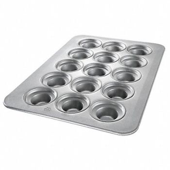 CHICAGO METALLIC Large Crown Muffin Pan 24 Moulds, 11M865