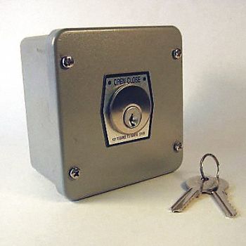 RELAY AND CONTROL CORP. Open/Close Control Station Keyed Alike, 160D30