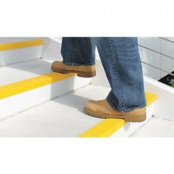 RUST-OLEUM Stair Nosing Ylw 36 W Plstic/Fiberglass, 29XM07