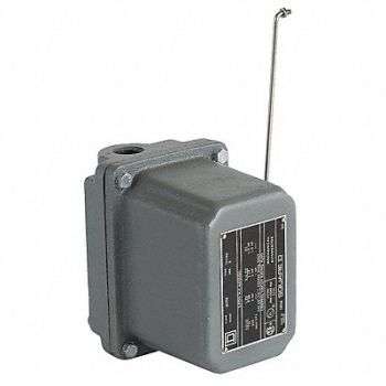 SQUARE D Alternator Lqd Lvl Swch 2-1/2 MNPT, 2FJ14