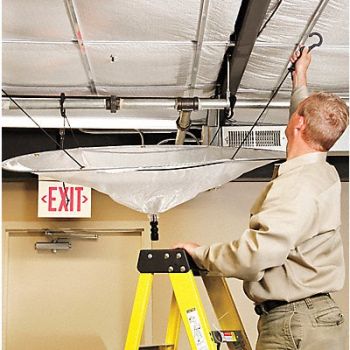 PIG Spring-Open Leak Diverter 4.89 lb., 30PY39