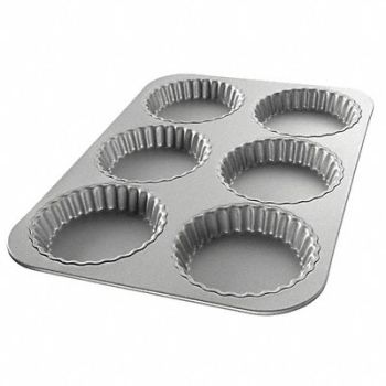 CHICAGO METALLIC Fluted Tart Pan 15-3/4 x 11-1/8 In Steel, 38X945
