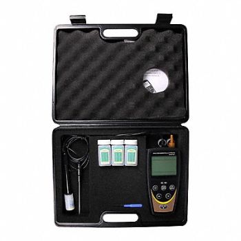 OAKTON Conducitivity Meter LCD AA Batteries, 793NE1