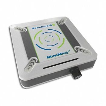 BENCHMARK SCIENTIFIC Magnetic Stirrer 5 x5 Plate 1.5L, 422V34